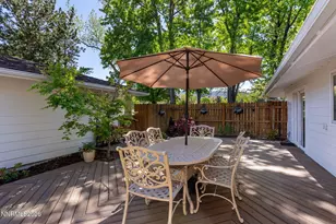 990 Del Monte Ln, Reno, NV 89511 - Photo 33