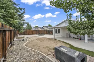 1146 Hushfield Ct, Sparks, NV 89436 - Photo 15