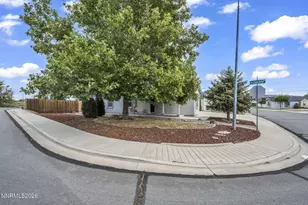 1146 Hushfield Ct, Sparks, NV 89436 - Photo 3