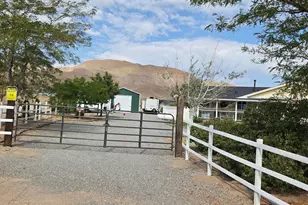 51 Locust Dr, Yerington, NV 89447 - Photo 21