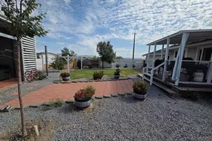 51 Locust Dr, Yerington, NV 89447 - Photo 5