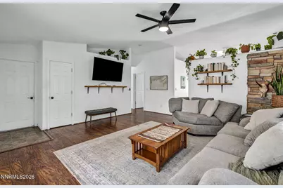 18230 Silverleaf Court, Reno, NV 89508 - Photo 13