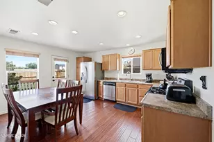 8840 Silver Dawn Ct, Reno, NV 89506 - Photo 13