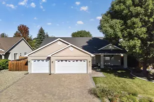 1487 Longfellow Ln, Gardnerville, NV 89410 - Photo 1