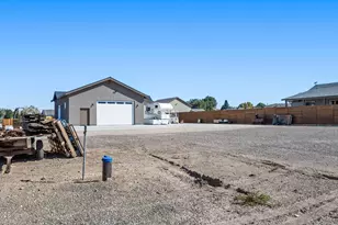 1923 Arabian Ln, Gardnerville, NV 89410 - Photo 45