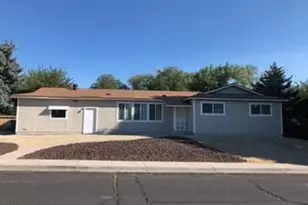 2495 Sunray Dr, Reno, NV 89503 - Photo 1