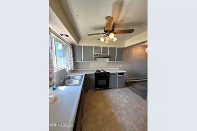 223 Smithridge Park, Reno, NV 89502 - Photo 7