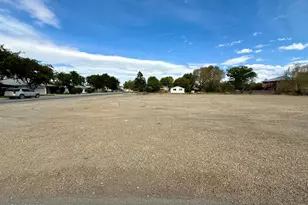 456 S Whitacre St, Yerington, NV 89447 - Photo 1