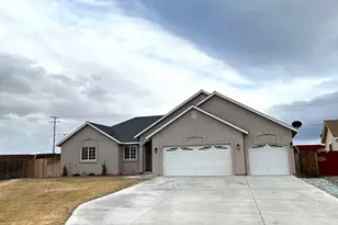1931 6 Iron Ct, Fernley, NV 89408 - Photo 1