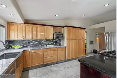 4530 Noche Lane, Reno, NV 89502 - Photo 5