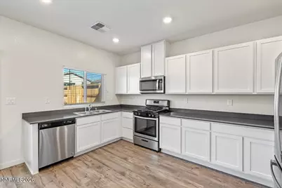 8879 Gazing Star Drive, Reno, NV 89506 - Photo 9
