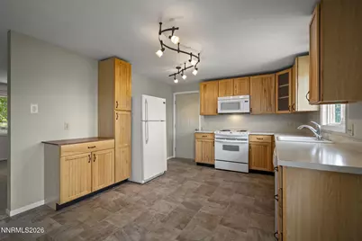 11650 Fir Drive, Reno, NV 89506 - Photo 7
