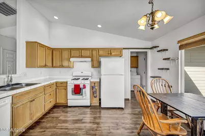 201 Emigrant Way, Fernley, NV 89408 - Photo 5