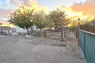 725 Fremont St, Fernley, NV 89408 - Photo 57