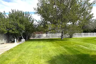 445 Ranchette Ave, Battle Mountain, NV 89820 - Photo 11