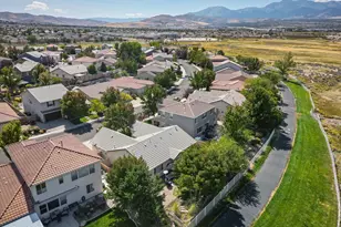 10639 Fire Poppy Cir, Reno, NV 89521 - Photo 27