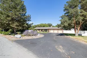530 Country Dr, Fernley, NV 89408 - Photo 3