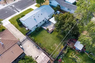 1611 Stewart St, Reno, NV 89502 - Photo 3