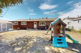 65 E 3rd St, Battle Mountain, NV 89820 - Photo 19