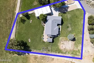 237 Laura Springs Cir, Gardnerville, NV 89460 - Photo 9