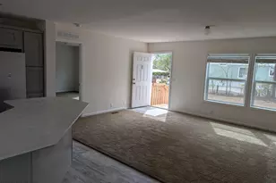 259 W Gepford Pkwy, Sun Valley, NV 89433 - Photo 5