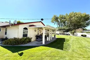 17 Maple Dr, Yerington, NV 89447 - Photo 27
