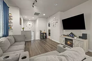 915 Garden Ct, Indian Hills, NV 89705 - Photo 15