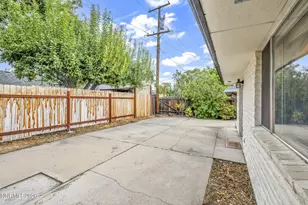 604 W Long St, Carson City, NV 89703 - Photo 33