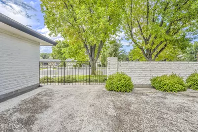 604 W Long Street, Carson City, NV 89703 - Photo 5