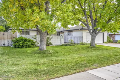 604 W Long Street, Carson City, NV 89703 - Photo 3