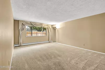 604 W Long Street, Carson City, NV 89703 - Photo 9