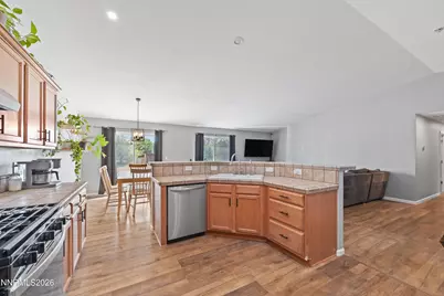 3140 Snowberry Street, Silver Springs, NV 89429 - Photo 5