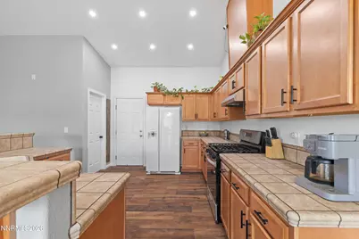 3140 Snowberry Street, Silver Springs, NV 89429 - Photo 7