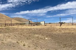 3620 Julian Crk Rd, Valmy, NV 89438 - Photo 17