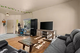 9445 Pine Tree Ct, Reno, NV 89506 - Photo 9