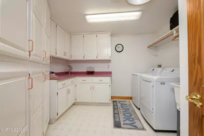 1393 Jobs Peak Drive, Gardnerville, NV 89460 - Photo 23