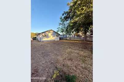 566 Douglas Street, Fallon, NV 89406 - Photo 21