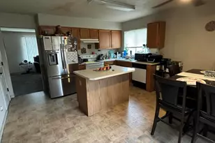 8084 Dixon Ln, Reno, NV 89511 - Photo 3