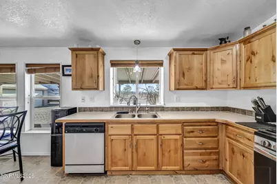 5285 Lemon Street, Silver Springs, NV 89429 - Photo 19