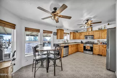 5285 Lemon Street, Silver Springs, NV 89429 - Photo 15