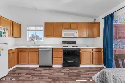 6993 Haydn Court, Sun Valley, NV 89433 - Photo 9