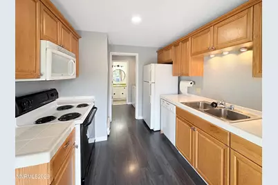 1692 London Circle, Sparks, NV 89431 - Photo 3