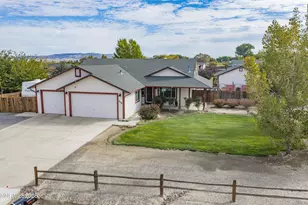 134 Country Ranch Rd, Fernley, NV 89408 - Photo 1