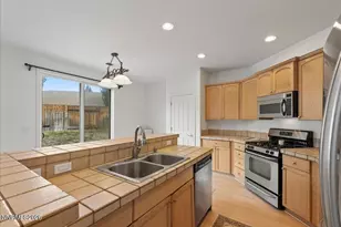 810 Sequoia Pass Ct, Sparks, NV 89436 - Photo 5