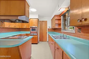 700 Hunter Pl, Reno, NV 89519 - Photo 15