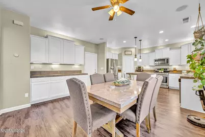 7239 Foxwood Lane, Sparks, NV 89436 - Photo 9