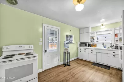 214 W Robinson Street, Carson City, NV 89703 - Photo 17