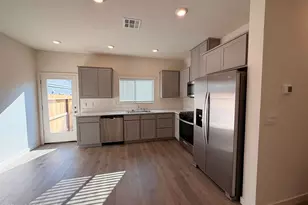 8406 Vermilion Dr, Reno, NV 89506 - Photo 11