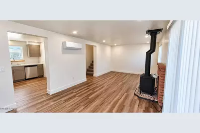 1271 Redwood Circle #APT 7, Gardnerville, NV 89460 - Photo 3