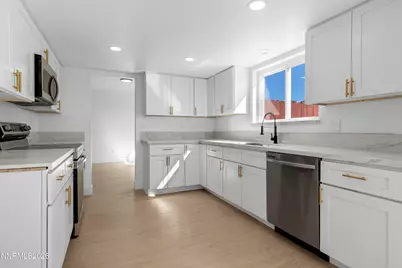 1368 Laser Court, Sparks, NV 89436 - Photo 17